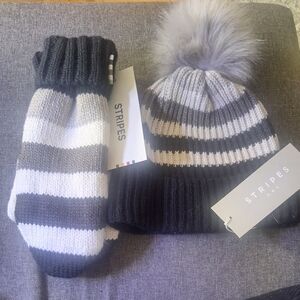 Hudson's Bay HBC Striped Knit Mittens and Toque Set